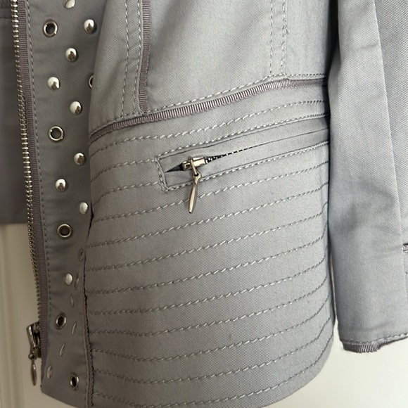 White House Black Market Jacket - Picture 2 of 3